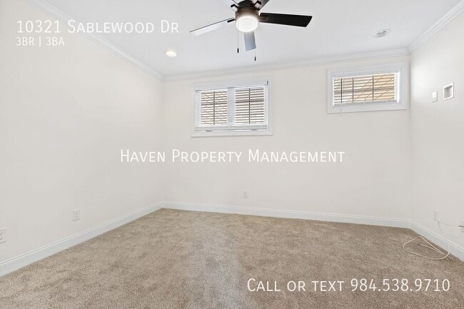 Building Photo - 10321 Sablewood Dr