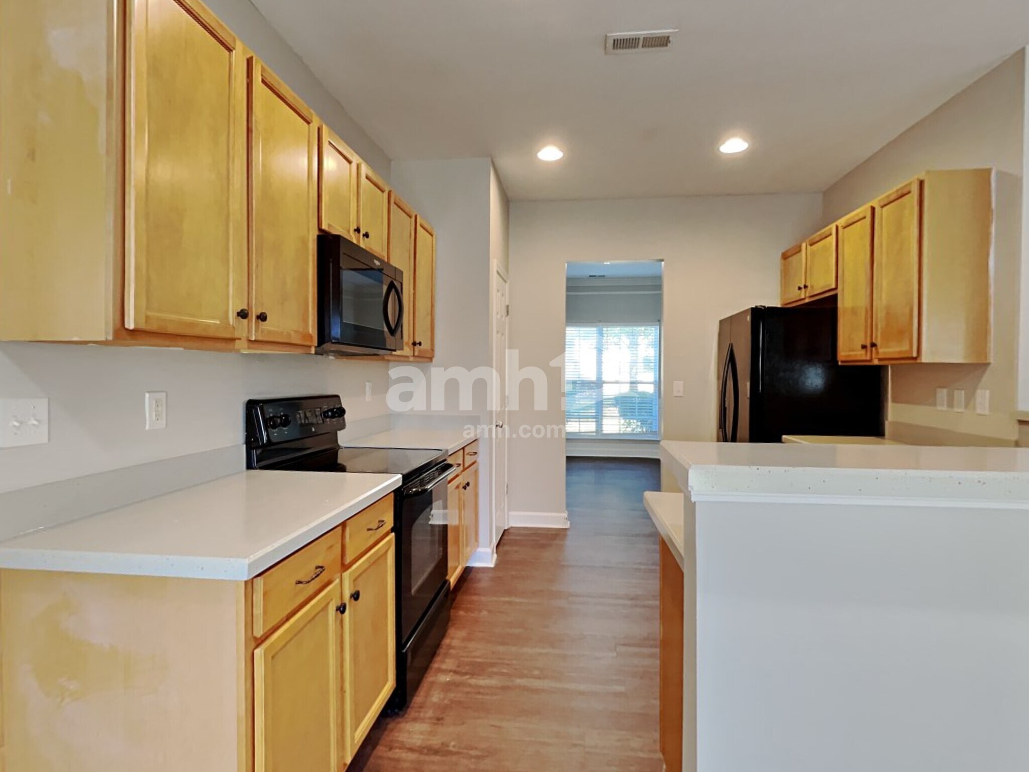 Building Photo - 111 Hawleyville Ln