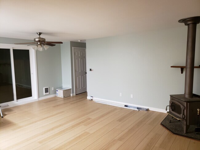 Building Photo - 808 East Guiberson Street