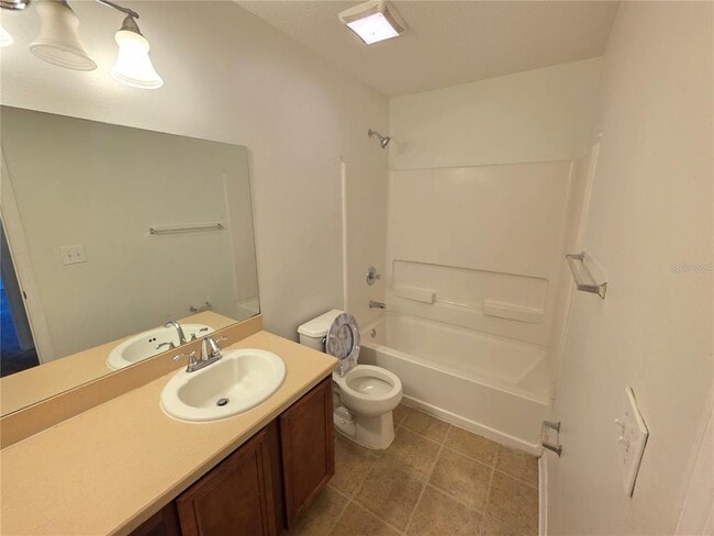 Building Photo - 3018 Royal Tuscan Ln