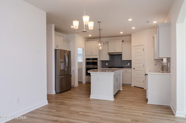 Building Photo - 2152 Star Shower Wy