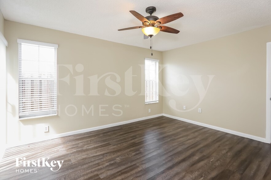 Building Photo - 9817 SW 222nd Terrace