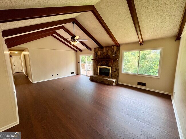 Building Photo - 3636 Hardy Rd