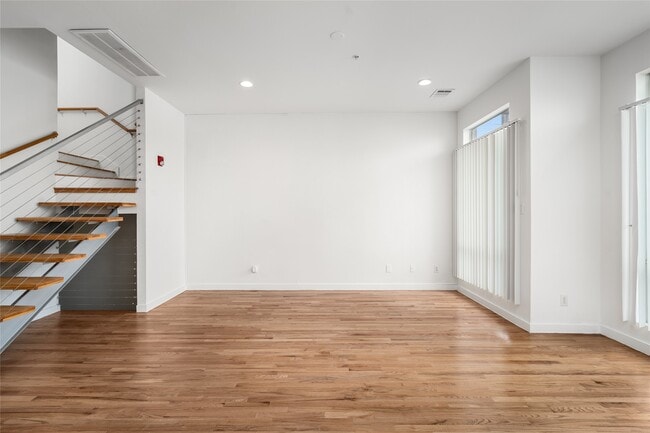 Building Photo - 5712 Winsome Ln