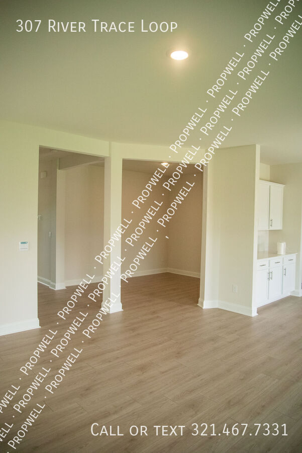 Building Photo - 307 River Trce Lp