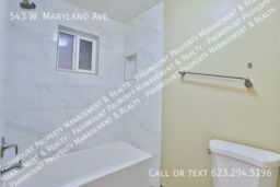 Building Photo - 2 Bed/1 Bath ready for immediate move in!