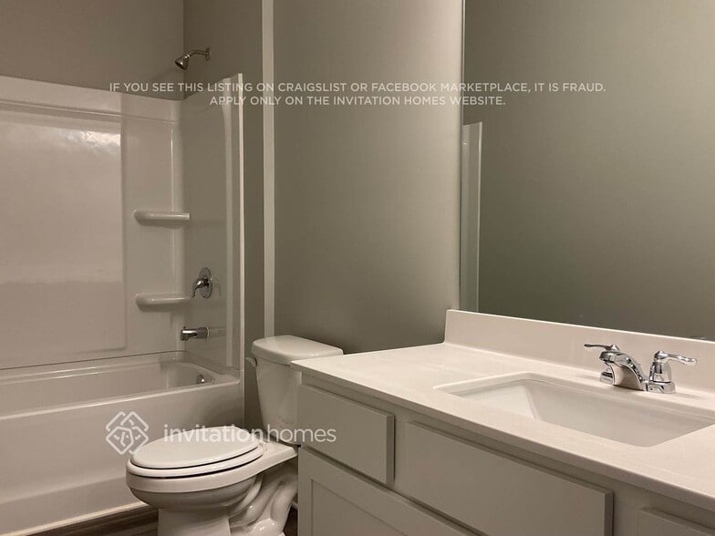 Building Photo - 255 Colbury St