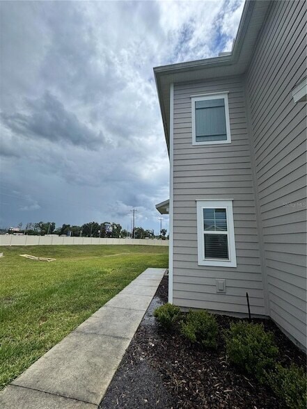 Building Photo - 3339 SE 37th Ave Rd
