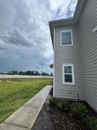 Building Photo - 3339 SE 37th Ave Rd