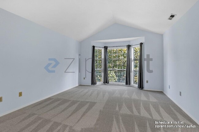 Building Photo - 2744 NW Upshur St