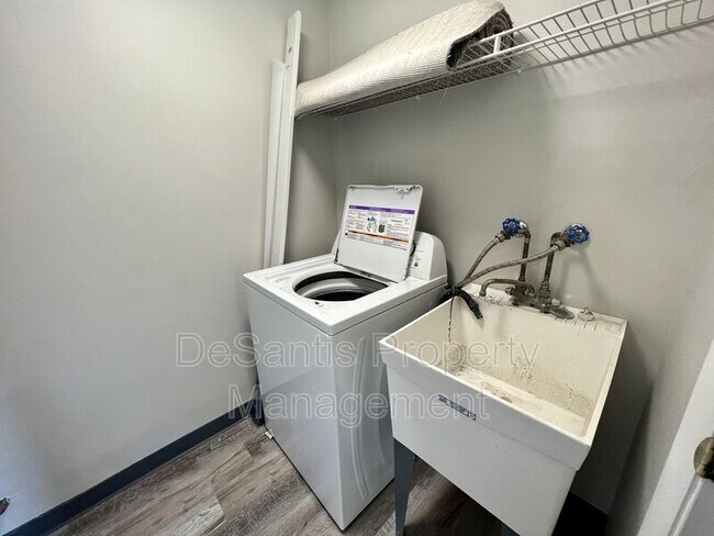 Building Photo - 8109 Revere Pl