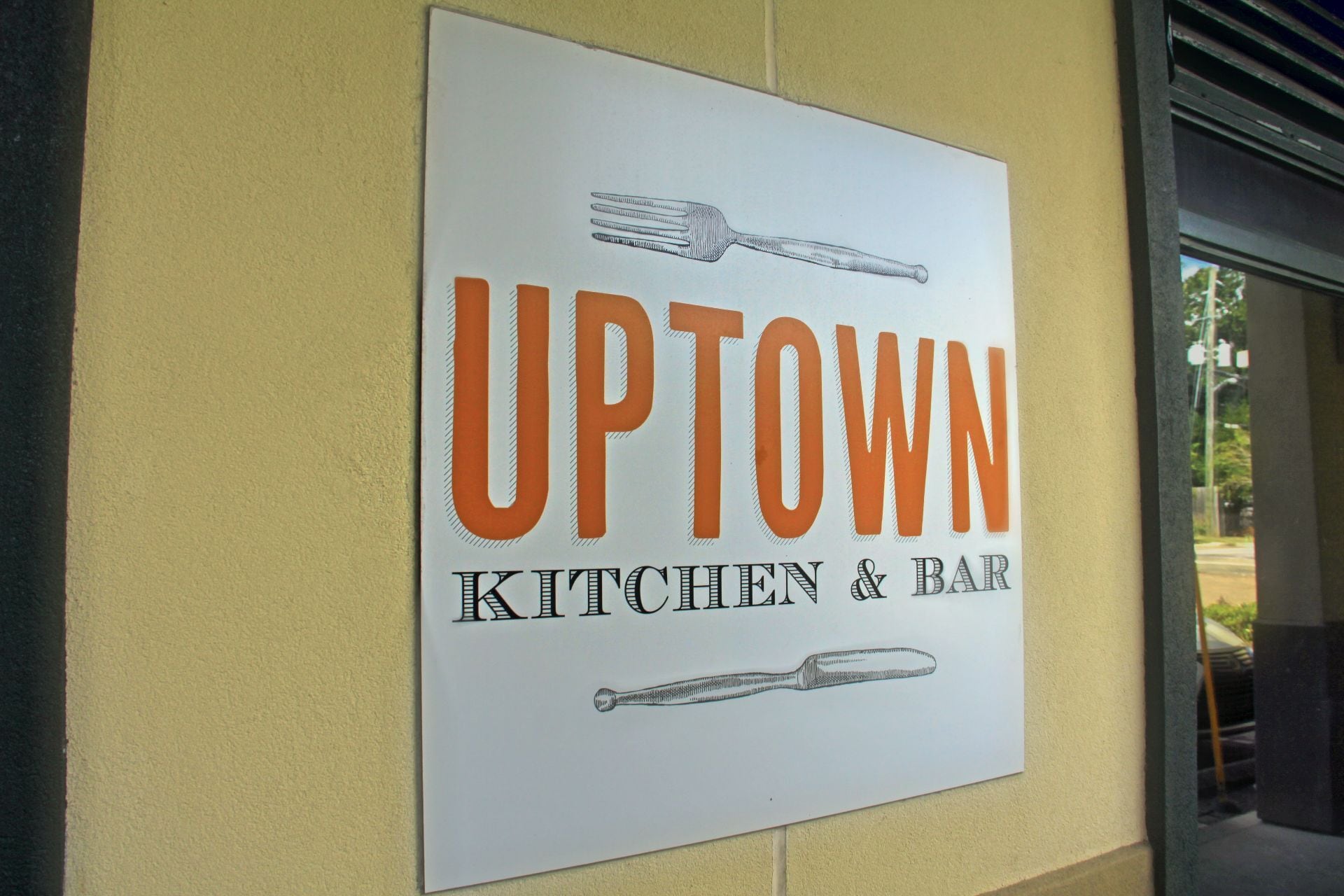 Building Photo - 1303 Main St N