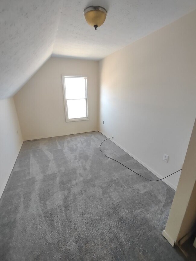 Building Photo - 1459 Ridgewood Ave