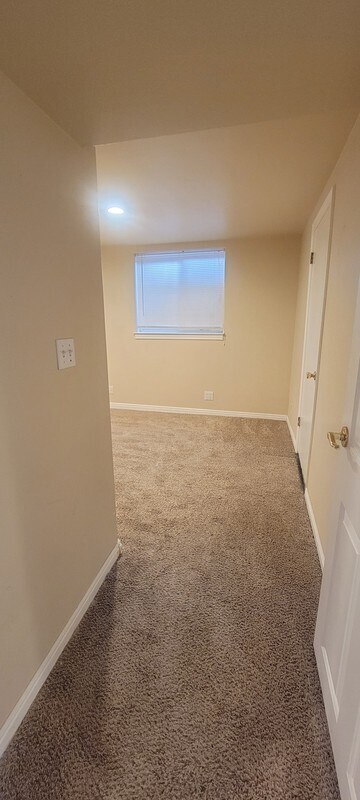 Building Photo - 512 E 5900 S