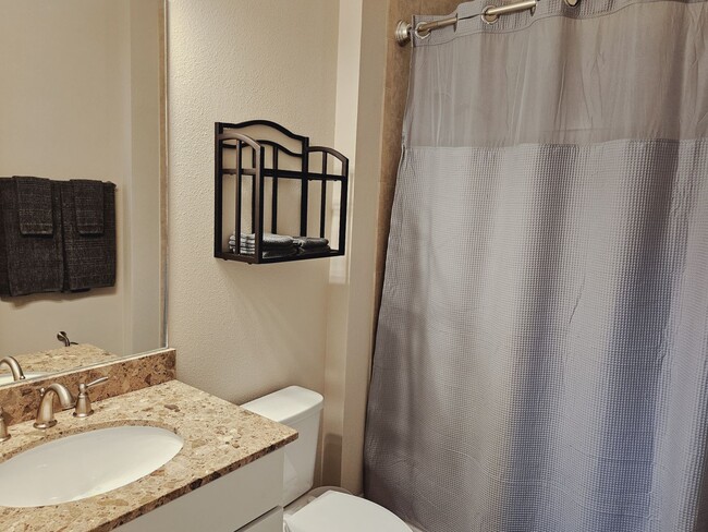 Building Photo - Seasonal Short-Term Single Family located at Sarasota National Golf Club (Social Membership) with...