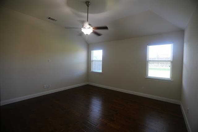 Building Photo - 5820 Fremont Dr