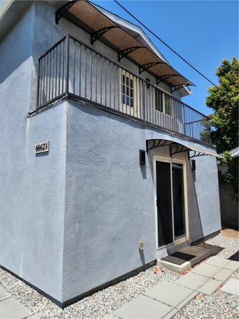 Building Photo - 6662 Satsuma Ave
