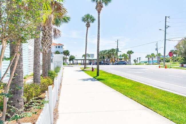 Building Photo - 4465 Clipper Cove