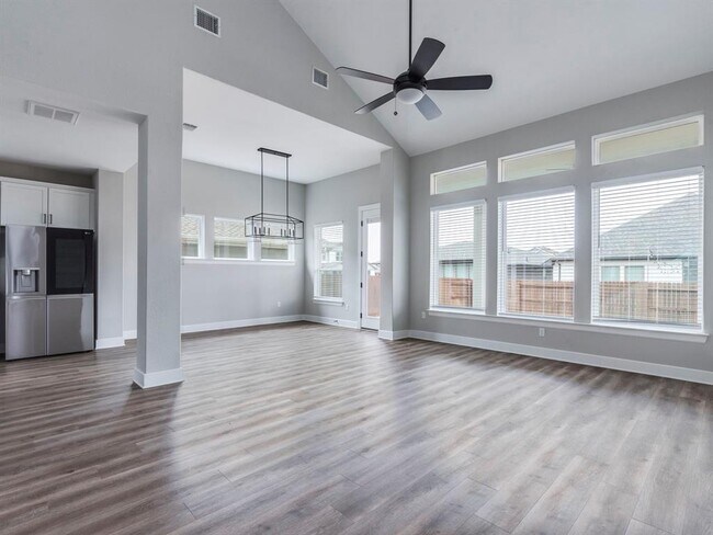 Building Photo - 8905 Centurion Path
