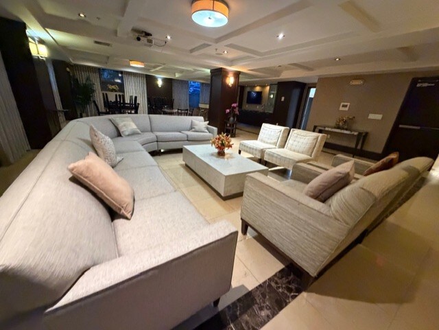 Building Photo - 64-05 Yellowstone Blvd