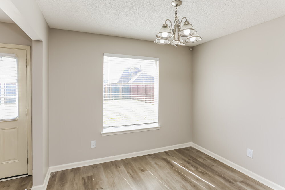 Building Photo - 9913 Vista Ridge Dr