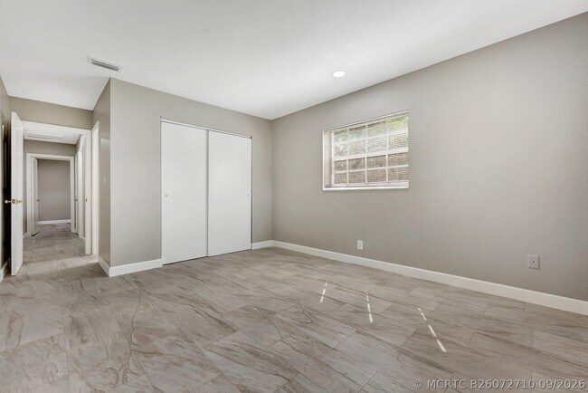 Building Photo - 3761 NW 78th Ln