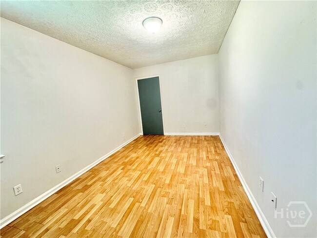 Building Photo - 210 Wesley St