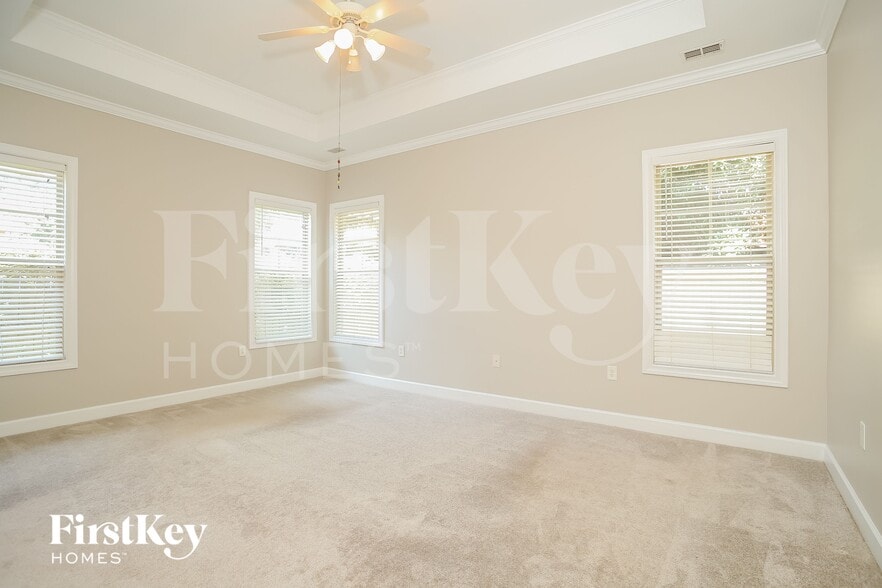 Building Photo - 207 Hickory Nut Ln