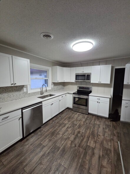 Building Photo - 515 Lillard Rd