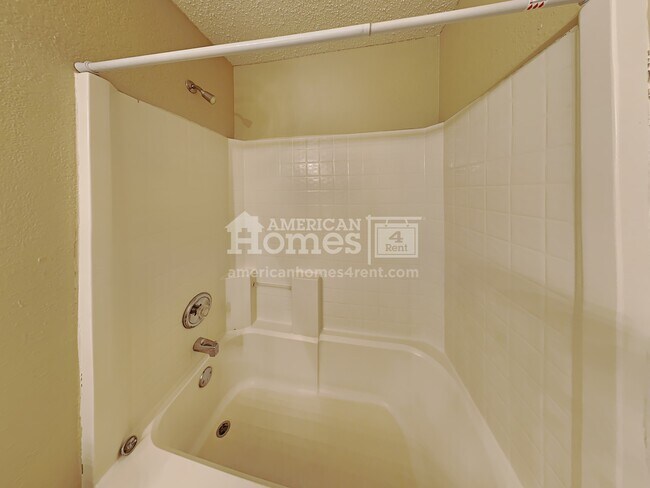 Building Photo - 3875 Steeplechase Drive