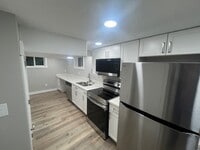 Building Photo - 1311 Court Ln