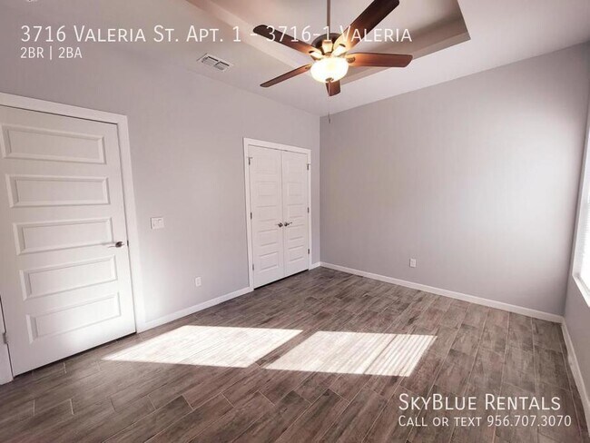 Building Photo - 3716 Valeria St