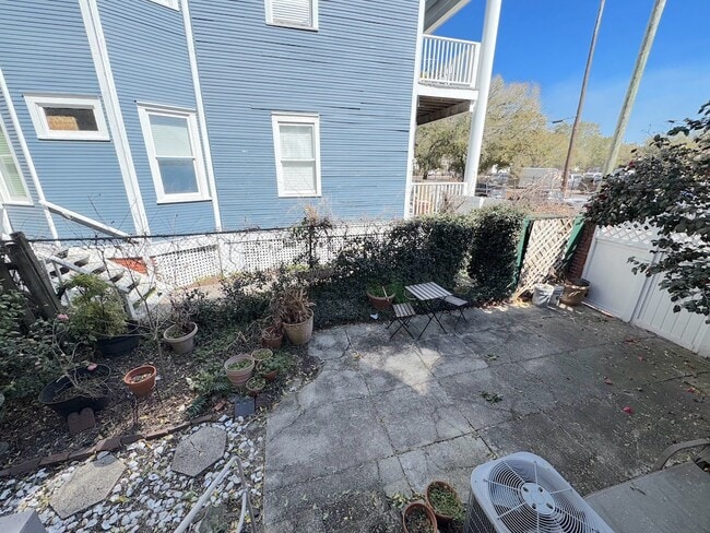 Building Photo - 226 E Gwinnett St