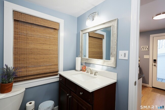 Building Photo - 6 Indian Ave