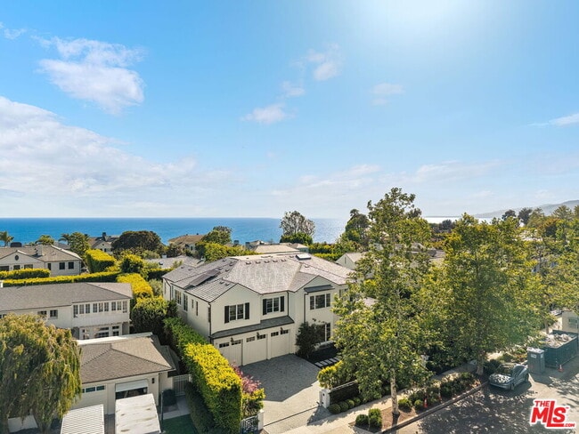 Building Photo - 15000 Altata Dr