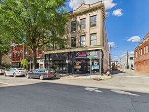 Building Photo - 200 W Broad St