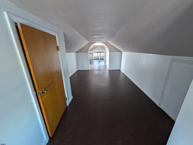 Building Photo - 420 N Massachusetts Ave