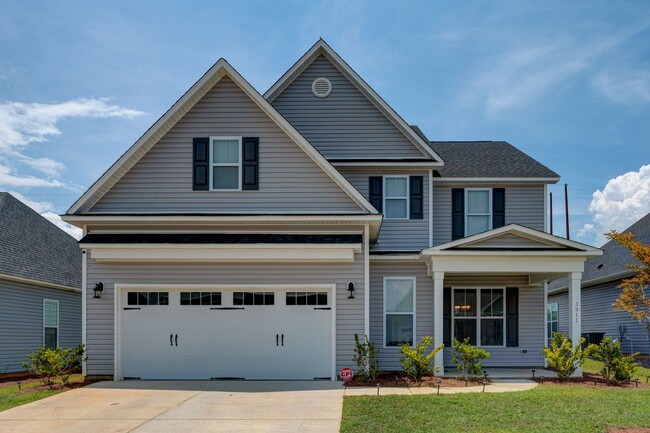 Primary Photo - Luxurious 3 bedrooms 2.5 bath home in Northern Lights.