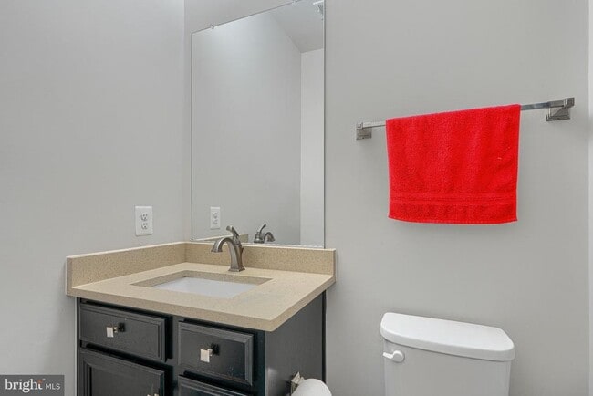 Building Photo - 7142 Starmount Ct
