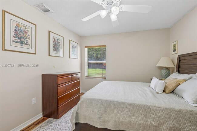 Building Photo - 13100 NW 11th Dr