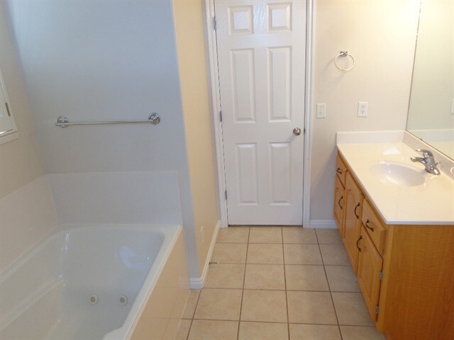 Building Photo - 8671 S Dove Meadows Ln