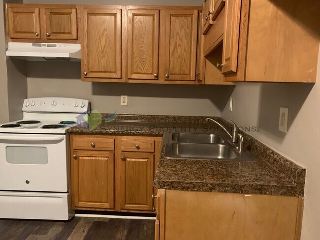 Building Photo - Sturges Ave. 143 - 145