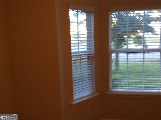 Building Photo - 4015 Yellow Pine Ct