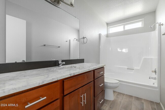 Building Photo - 7249 W Medlock Dr