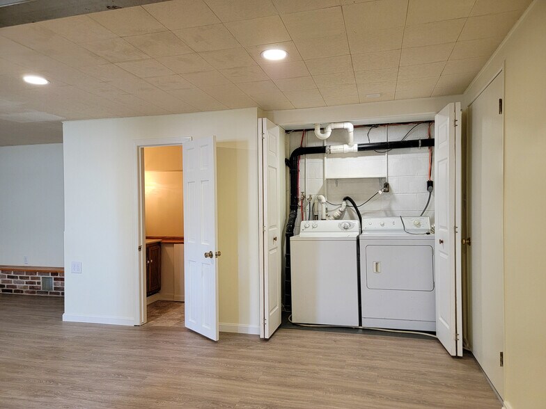 Building Photo - 2132 Kramer Mill Rd