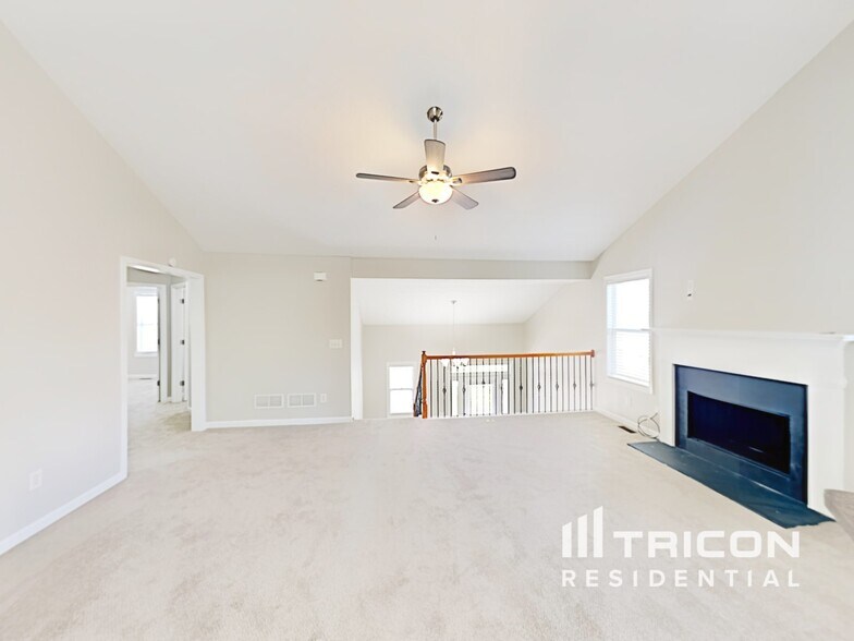 Building Photo - 7134 Creeksong Dr