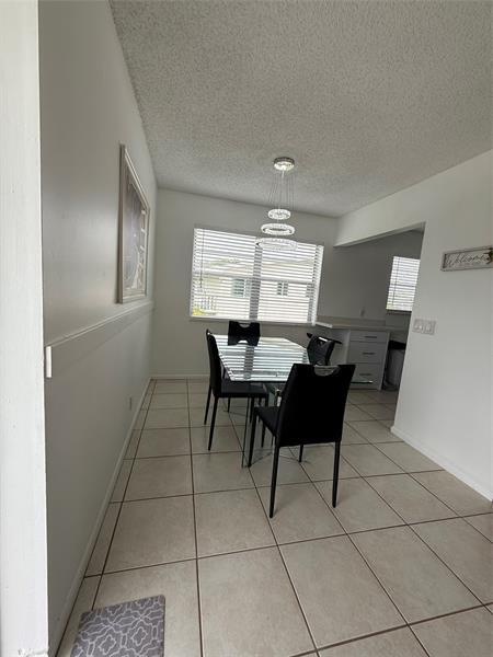 Building Photo - 144 Farnham F