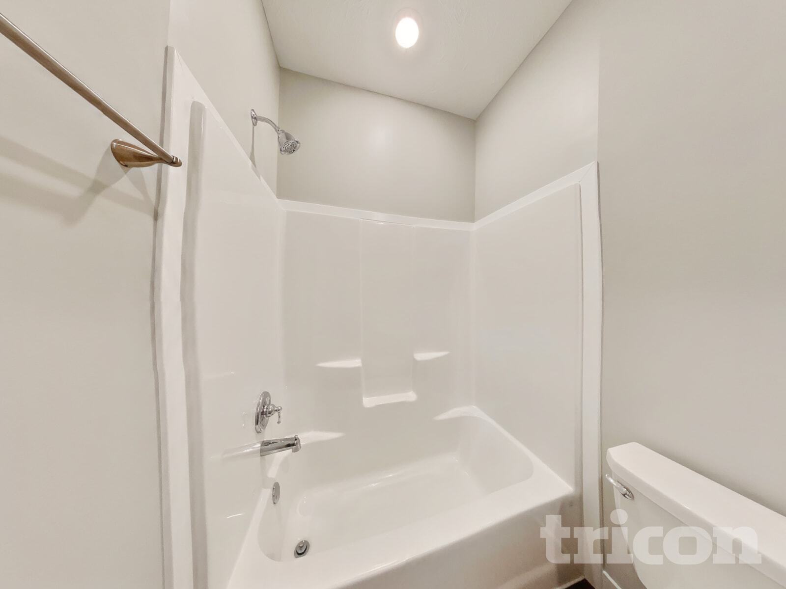 Building Photo - 224 Bluestem Ln