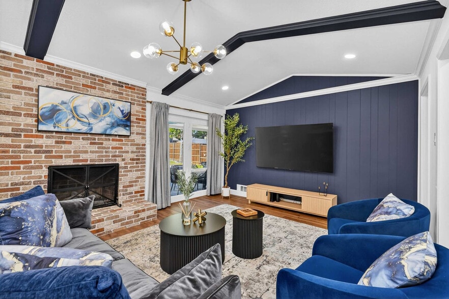 Building Photo - 7651 La Bolsa Dr