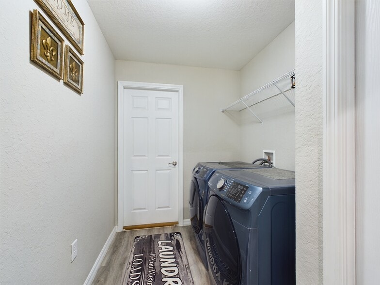 Laundry room - 10102 SW 188th Cir